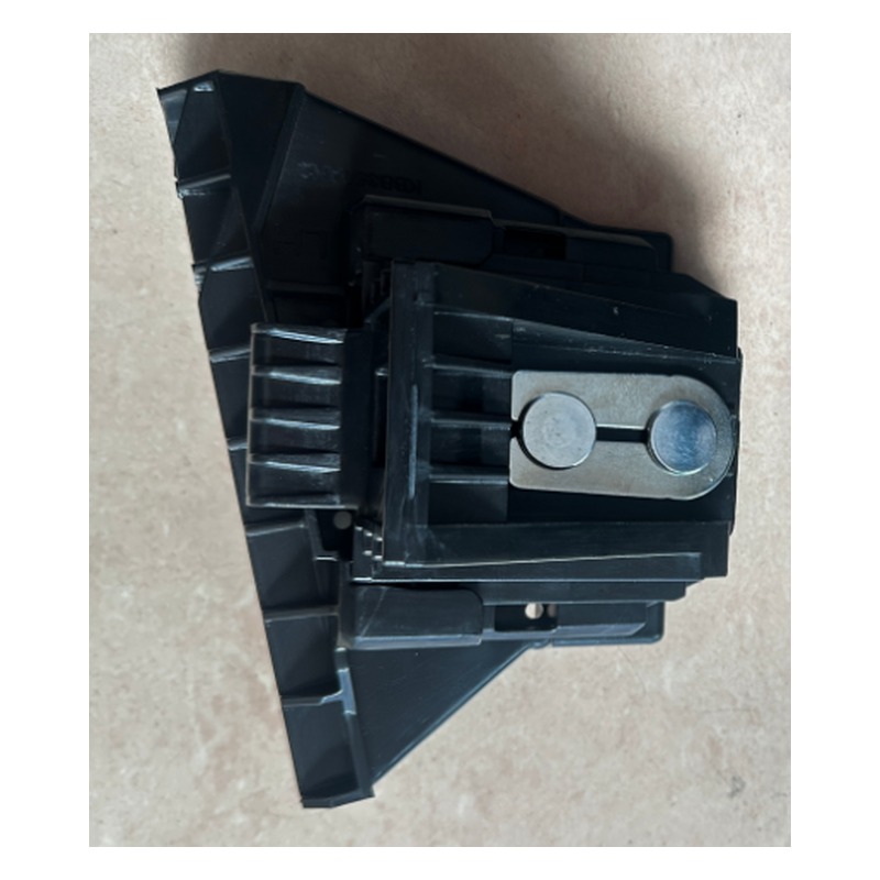Front Bumper MZ4220042X2 for 马自达 Mazda