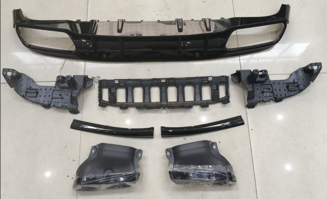 Deflector/Spoiler,RR Bumper BCT1490320B3 for 梅赛德斯-奔驰改装 Mercedes-Benz Tuning