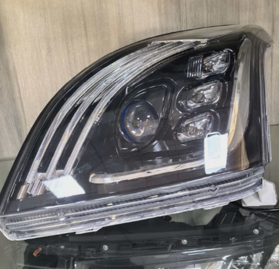 Head Lamps TY1060111L5 for 丰田 Toyota