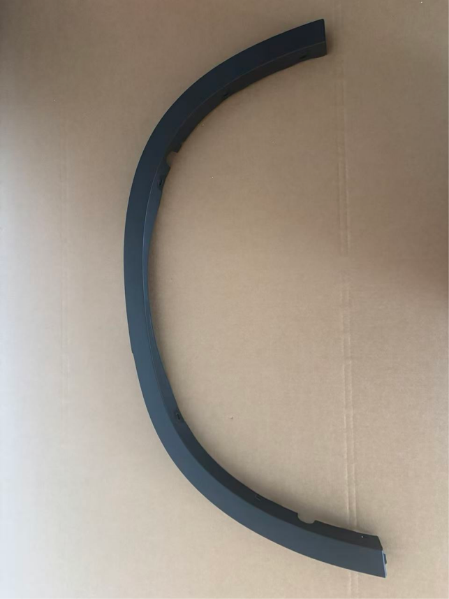 Wheel Arch Moldings BM1100641R1M3 for 宝马 BMW