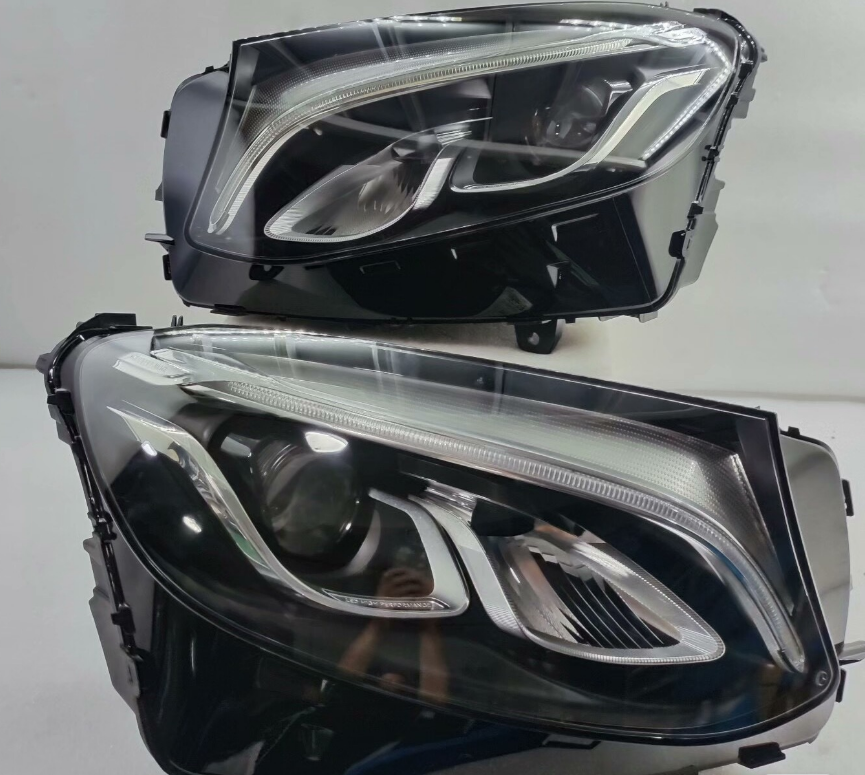 Head Lamps BC1560111YTR for 梅赛德斯-奔驰 Mercedes-Benz