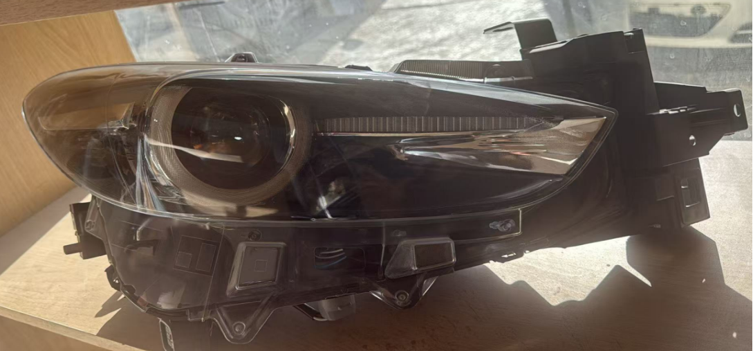 Head Lamps MZ0120111 for 马自达 Mazda