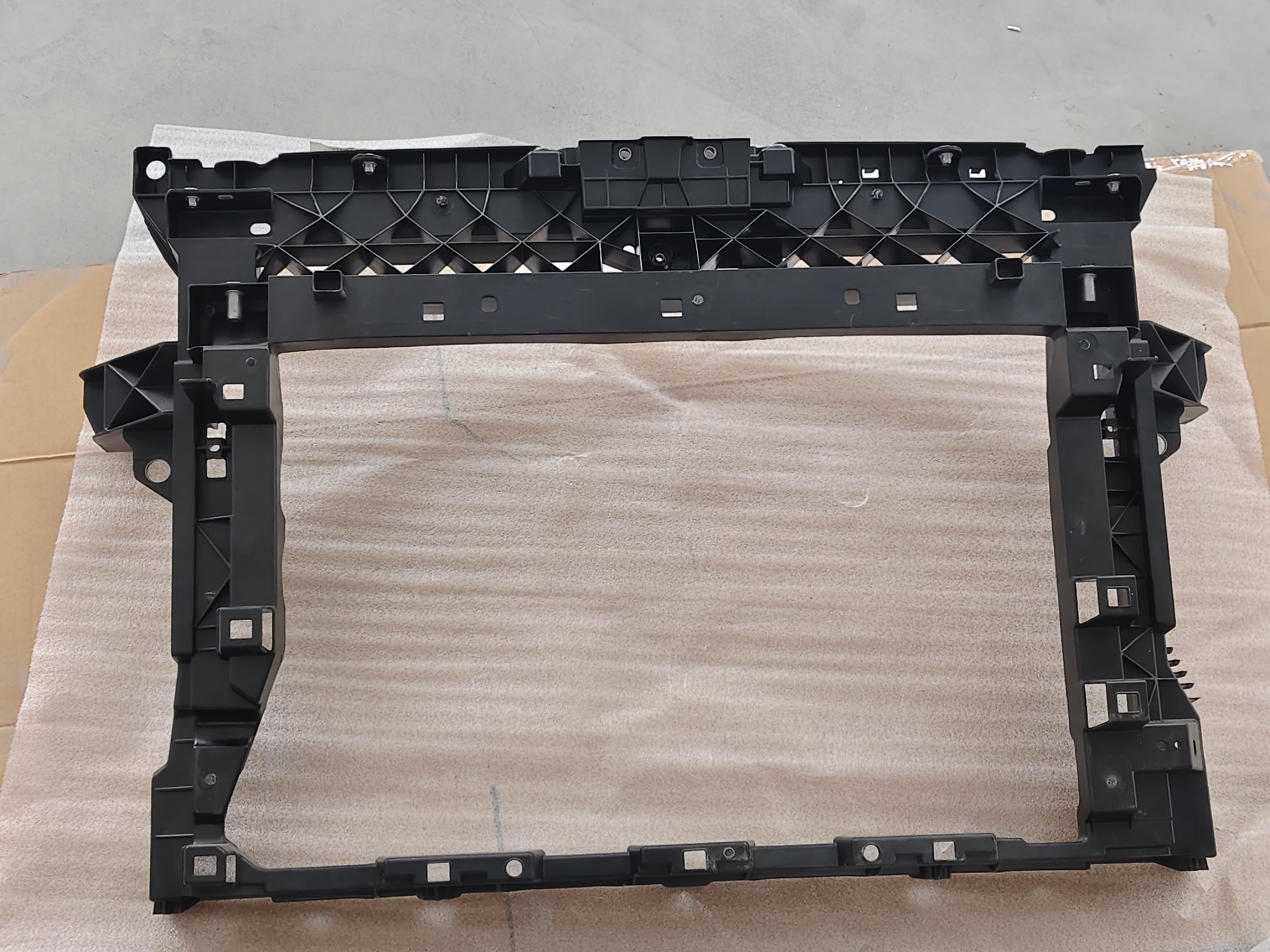 Radiator Support SE0040490 for 西雅特 Seat
