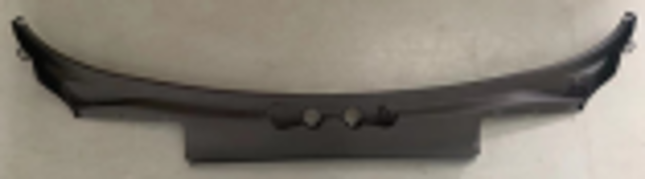 WINDSHIELD TRIM COWL PANEL BM0971550 for 宝马 BMW