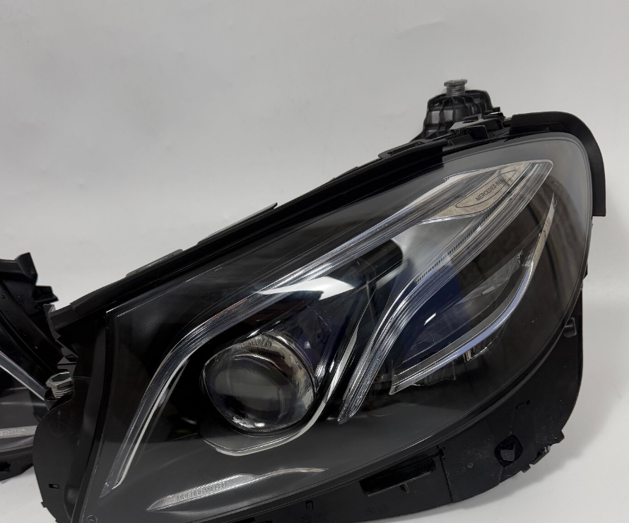 Head Lamps BC0580112HLY for 梅赛德斯-奔驰 Mercedes-Benz