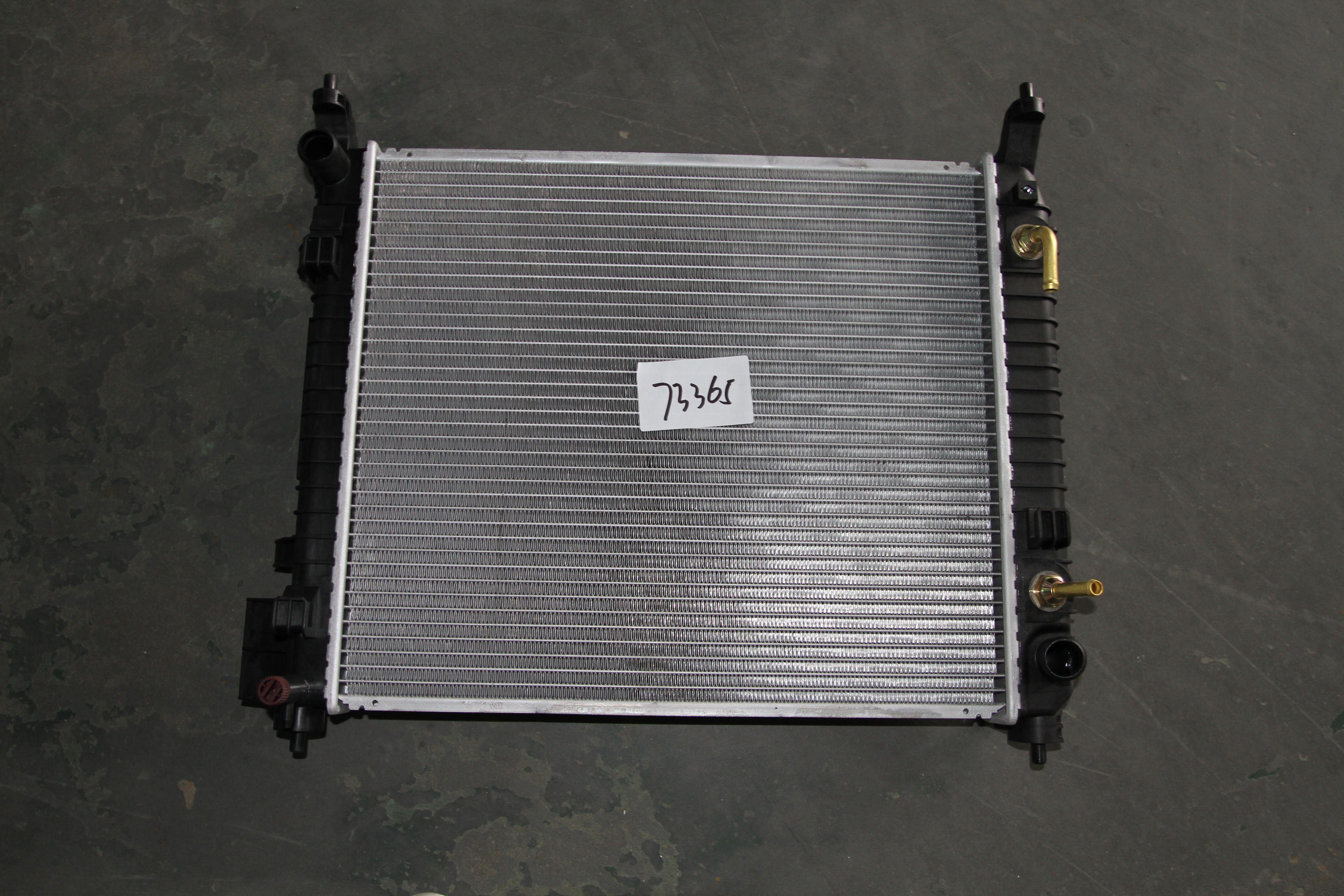 Condenser NS0741350 for 日产 Nissan
