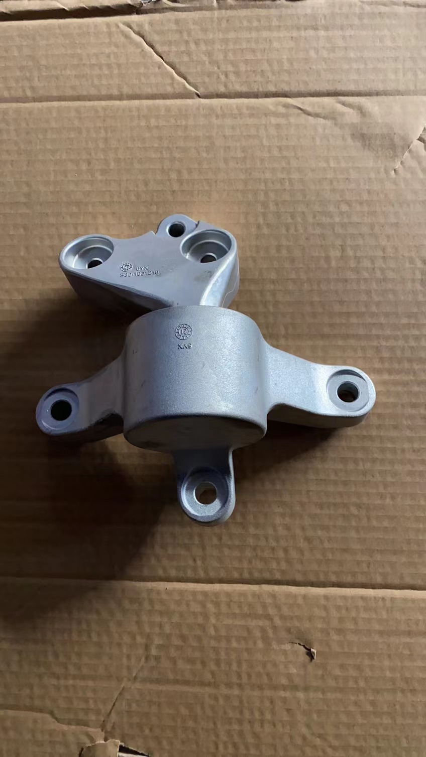 Suspension HZ0013440L5 for 哪吒