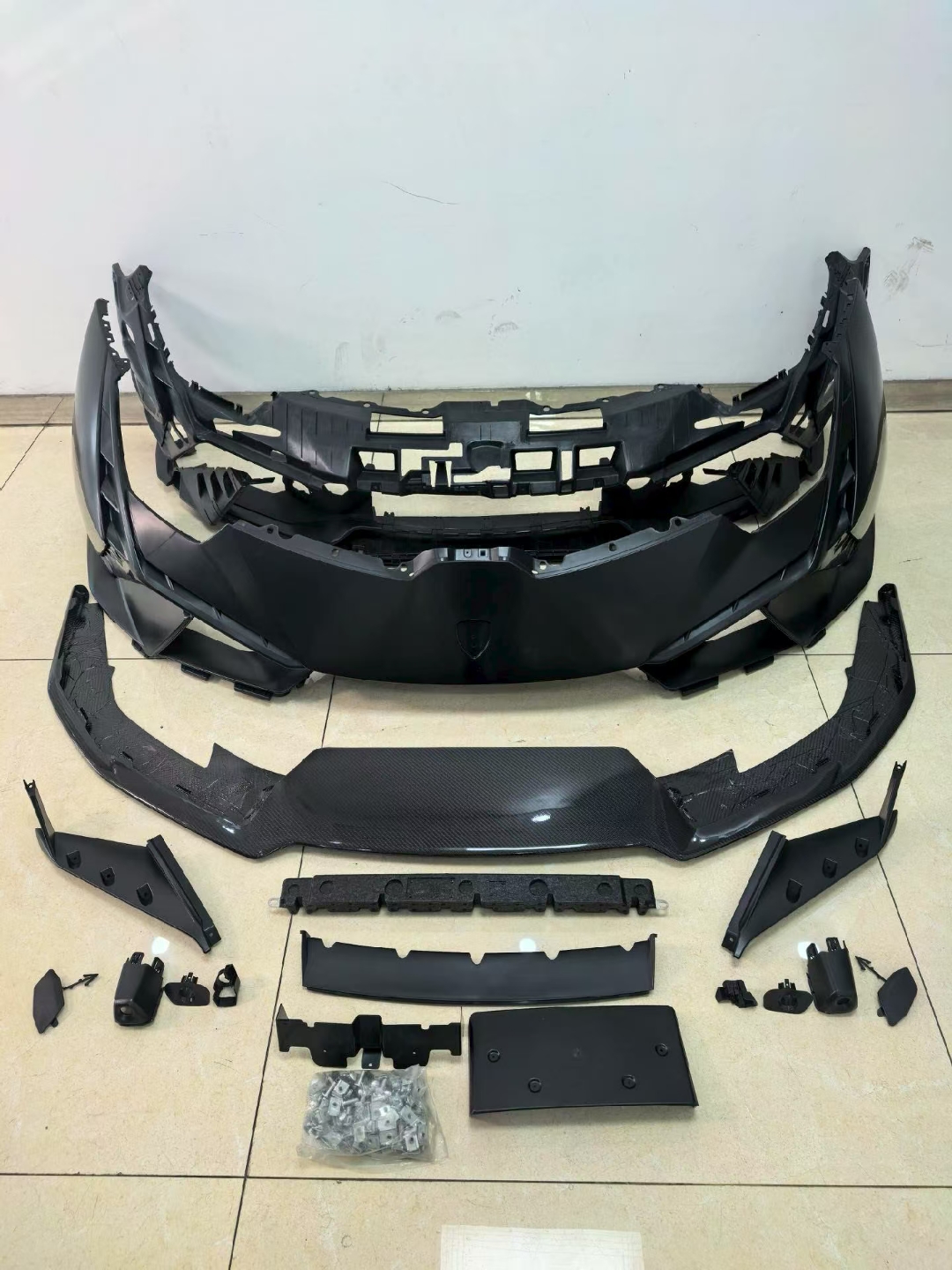 Front Bumper Assy LB2081660 for 兰博基尼Lamborghini