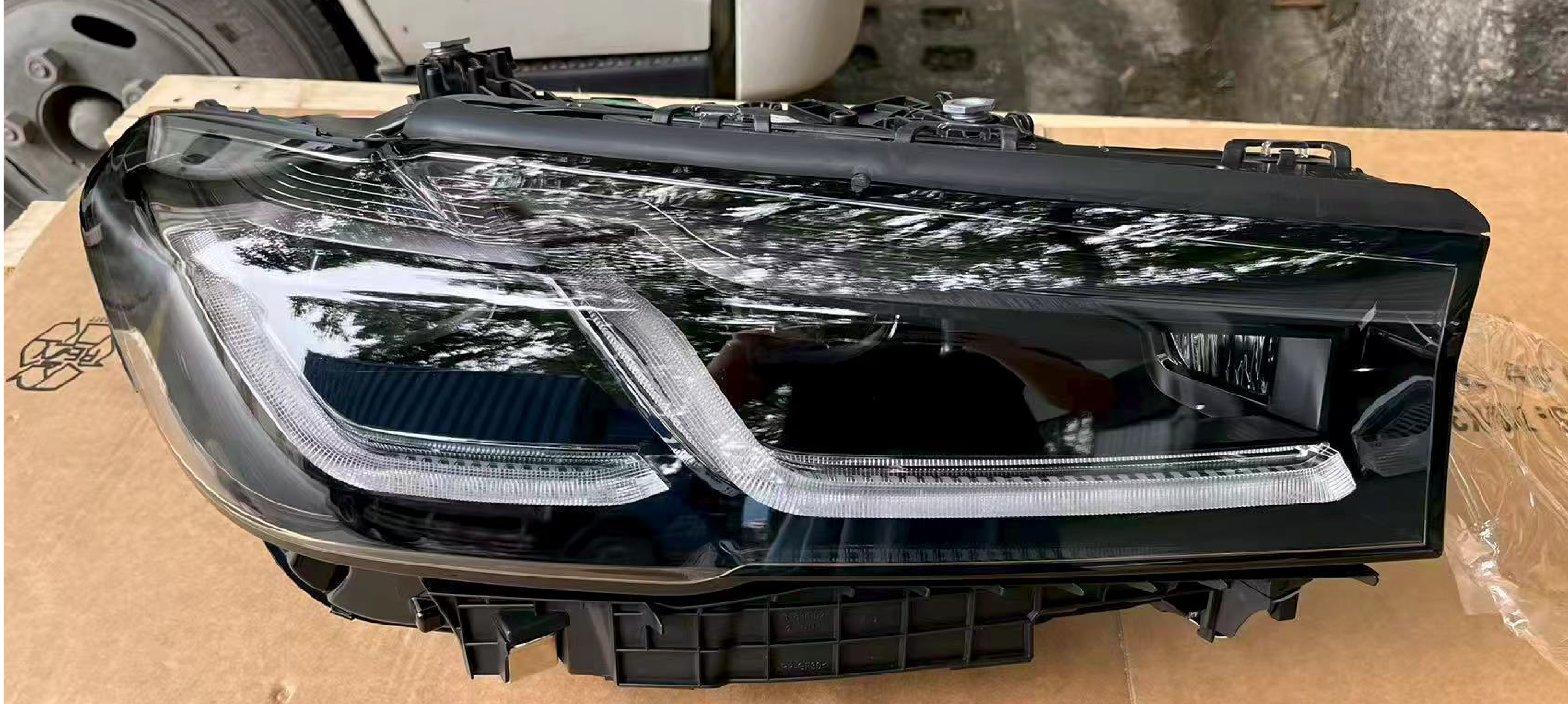 G30 Old to New Head Lamp Black MTP-G30-097-1 for BMW