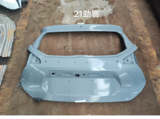 Tail Gate NS0141520 for 日产 Nissan
