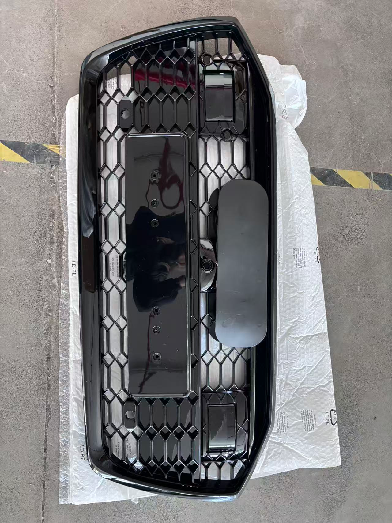 Grille AUT2930070AC for 奥迪改装 Audi Tuning