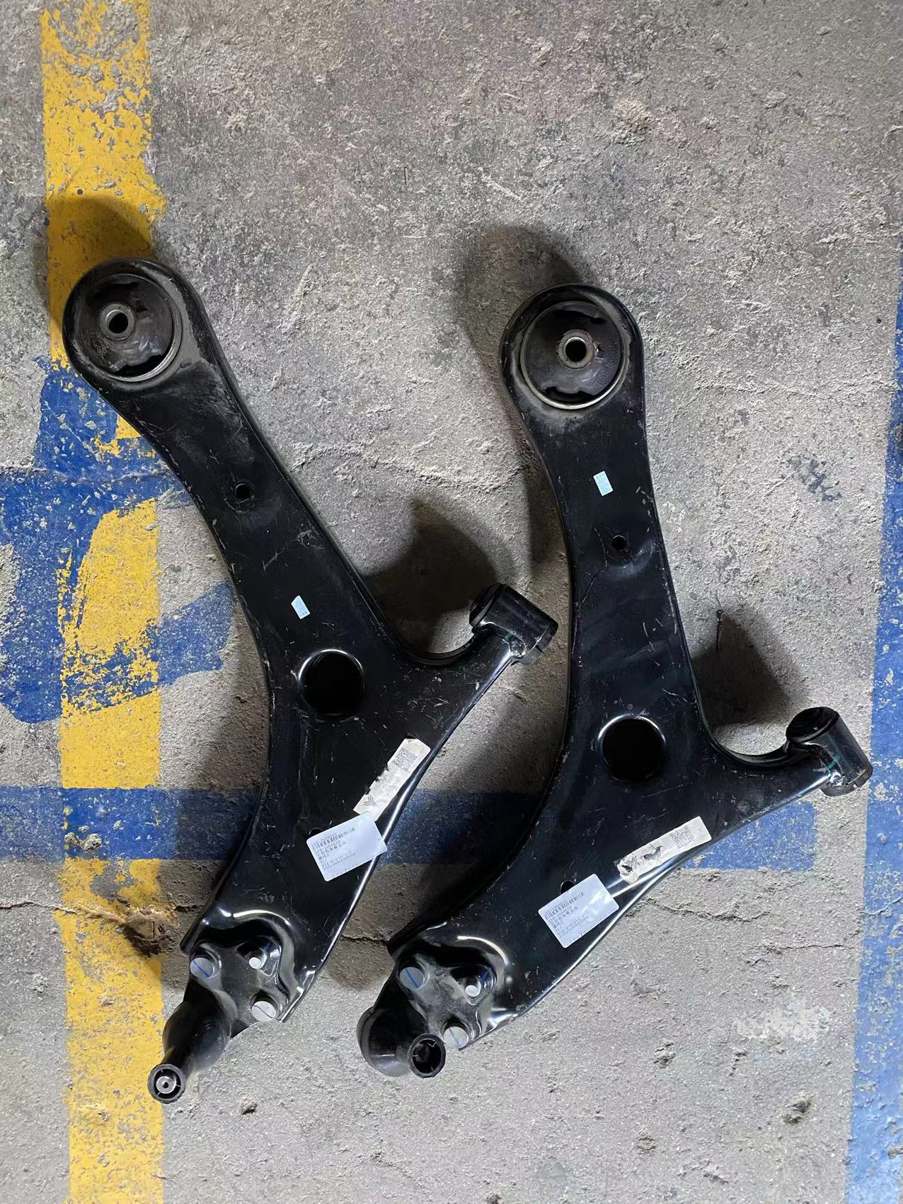 Control Arm Assy HZ0013432 for 哪吒