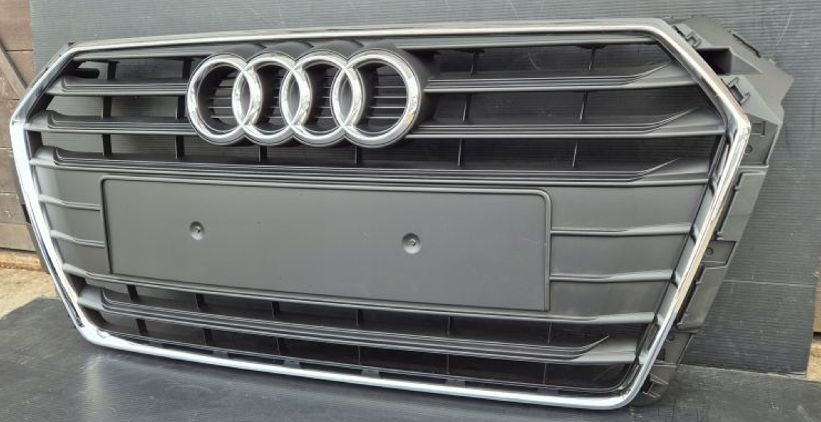 Grille AU0680070Q for 奥迪 Audi