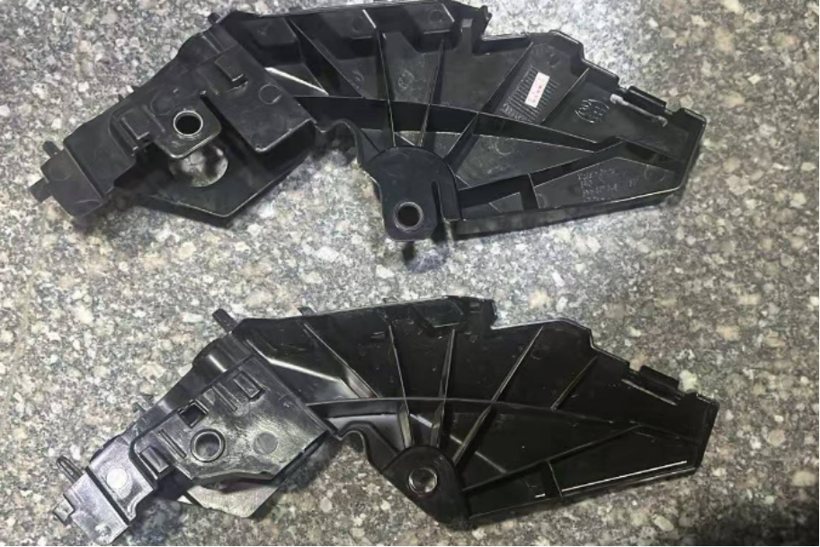 Fender Bracket VG1131121 for 大众 Volkswagen