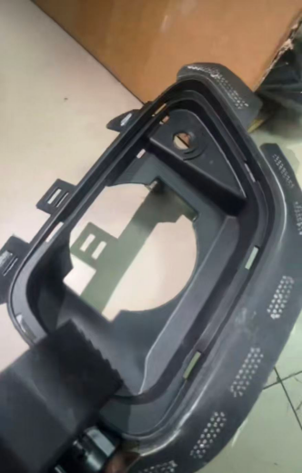 Battery Base BC0930450 for 梅赛德斯-奔驰 Mercedes-Benz
