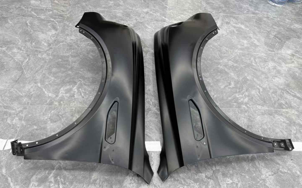 Fender，Front BT0050021 for 宾利 Bentley