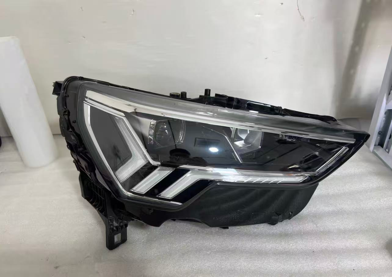 Head Lamps AU0240111YU2 for 奥迪 Audi