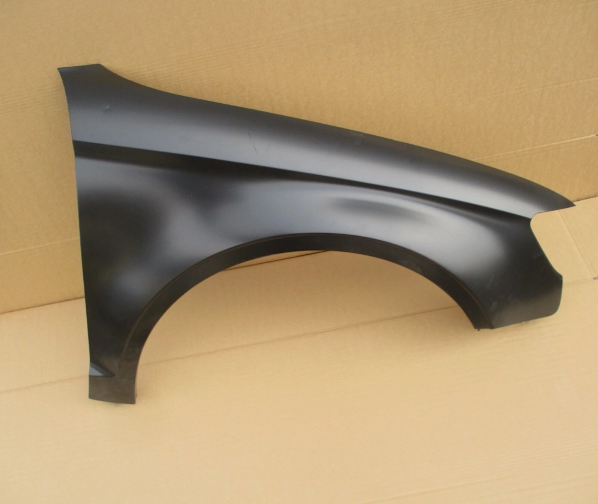 Fender，Front AU0850022Z for 奥迪 Audi
