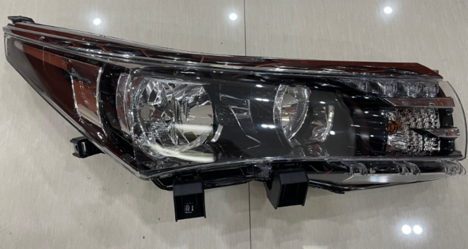 Head Lamps TY0600111EU for 丰田 Toyota