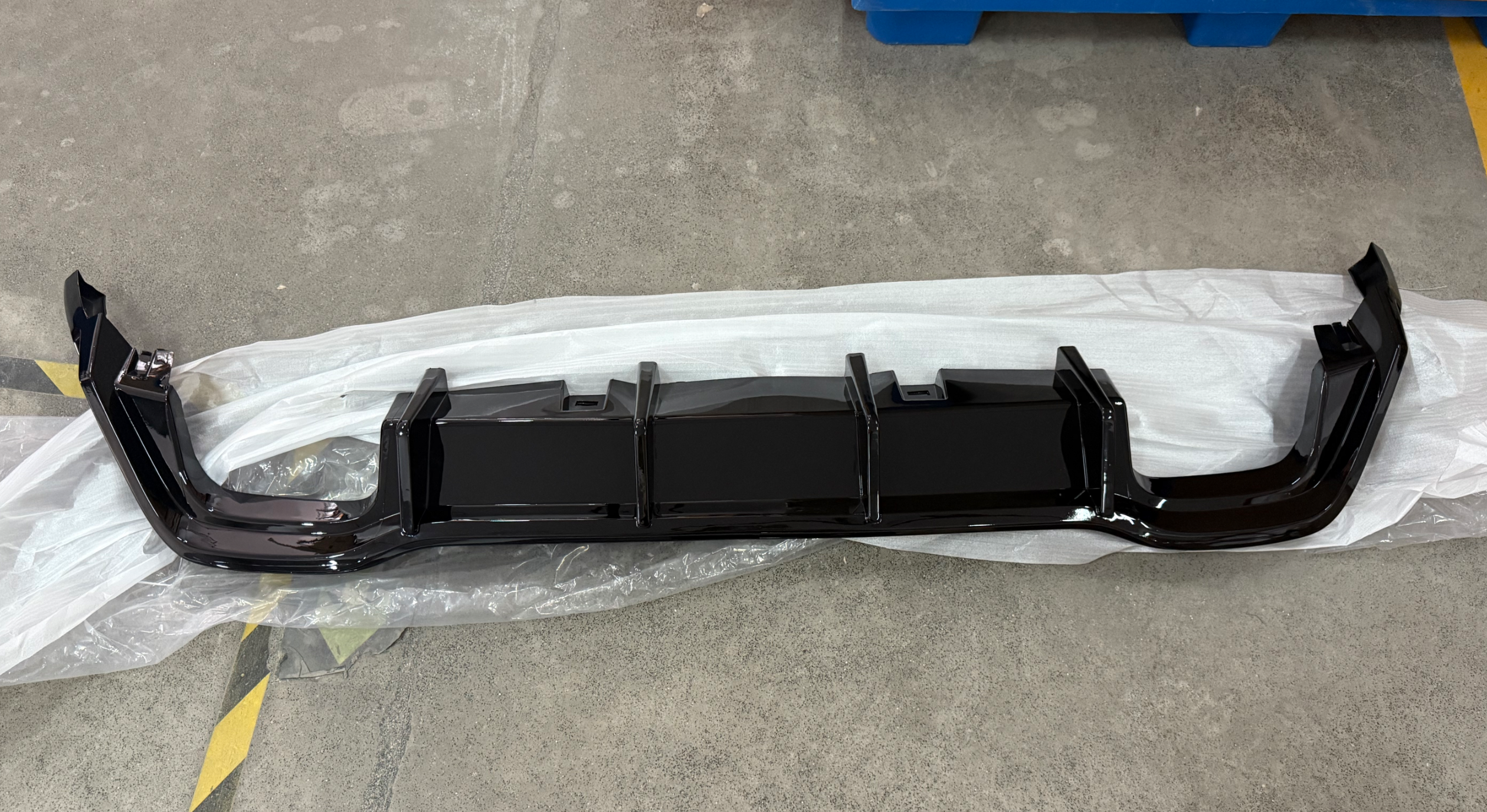 REAR DIFFUSER VG2652350B3 for 大众 Volkswagen