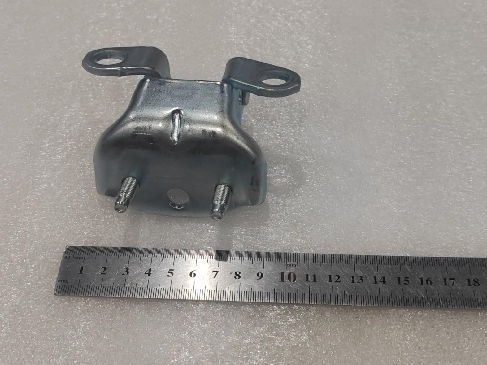 Door Hinge BYD0080671R1U1 for 比亚迪 BYD