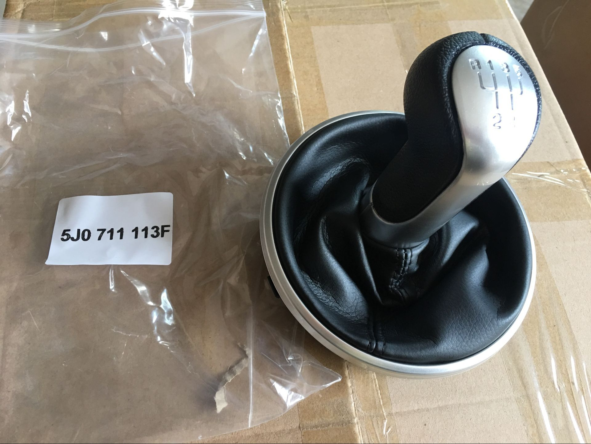 Gear Shift Knob SD0030900 for 斯柯达 Skoda