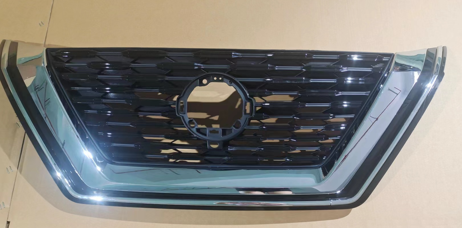 Grille NS0860070U1 for 日产 Nissan