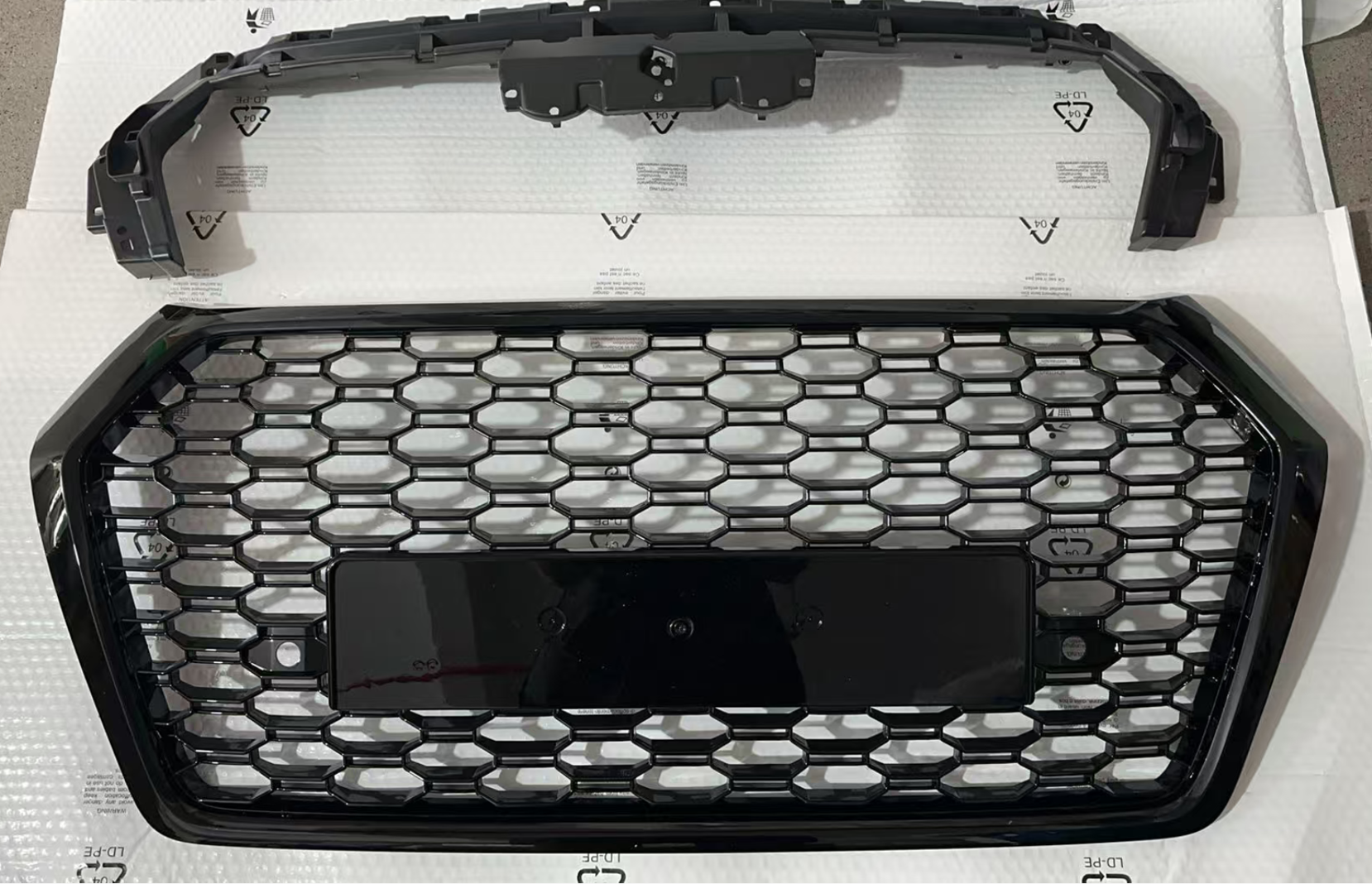 Grille AU0180070PSP for 奥迪 Audi