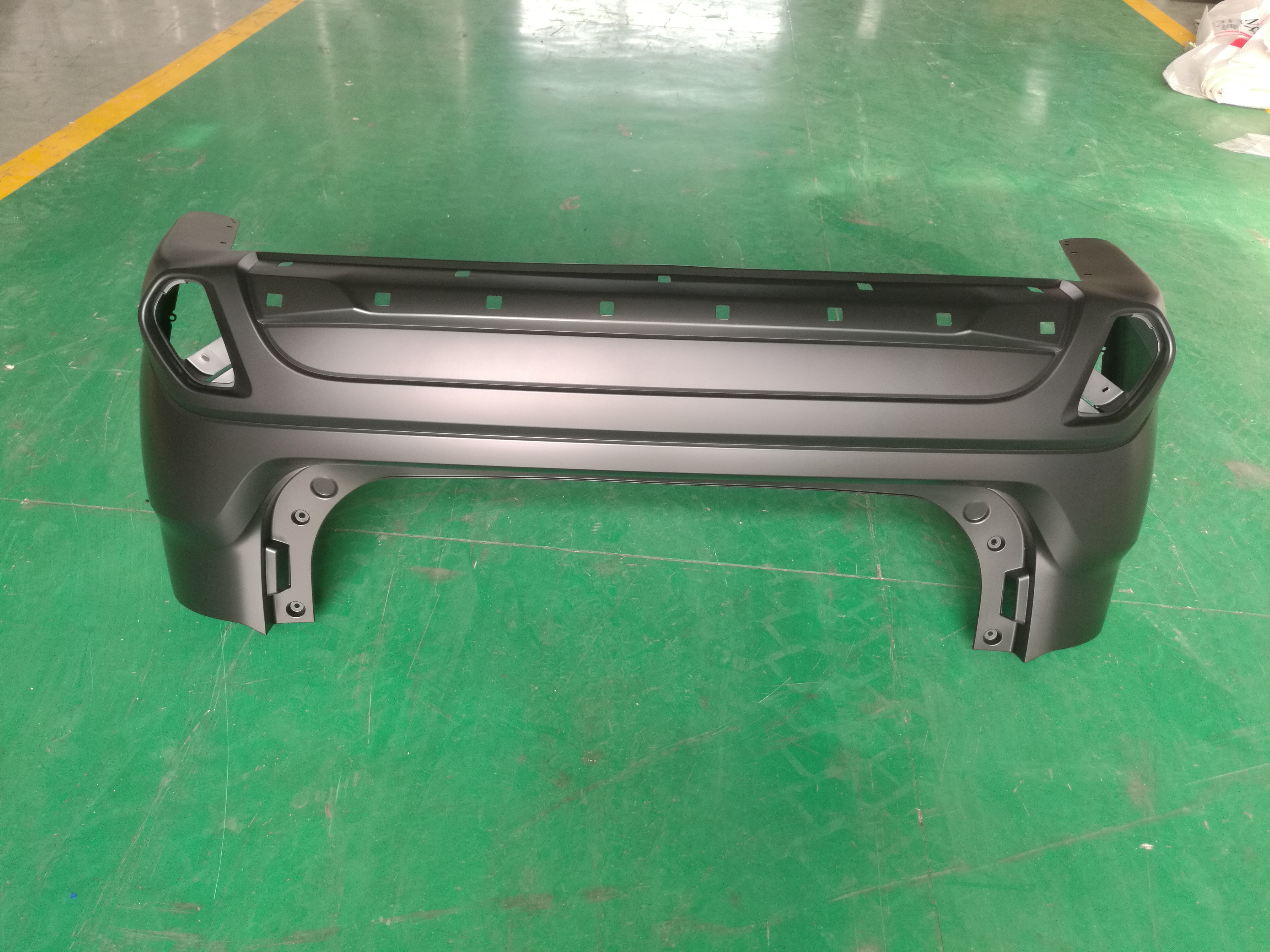 Rear Bumper MB2430190R1 for 三菱 Mitsubishi