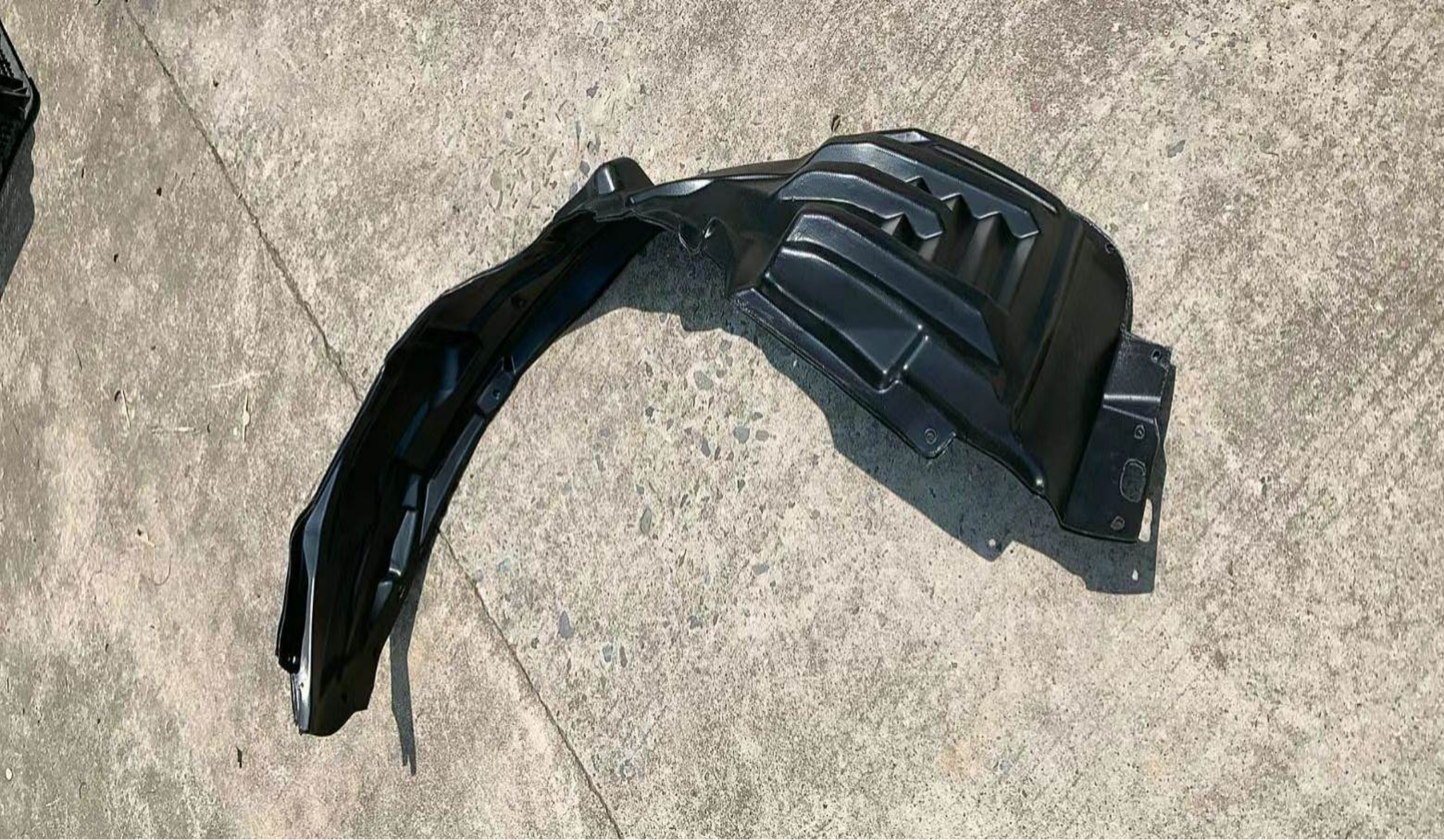 Inner Fender MB0030031 for 三菱 Mitsubishi