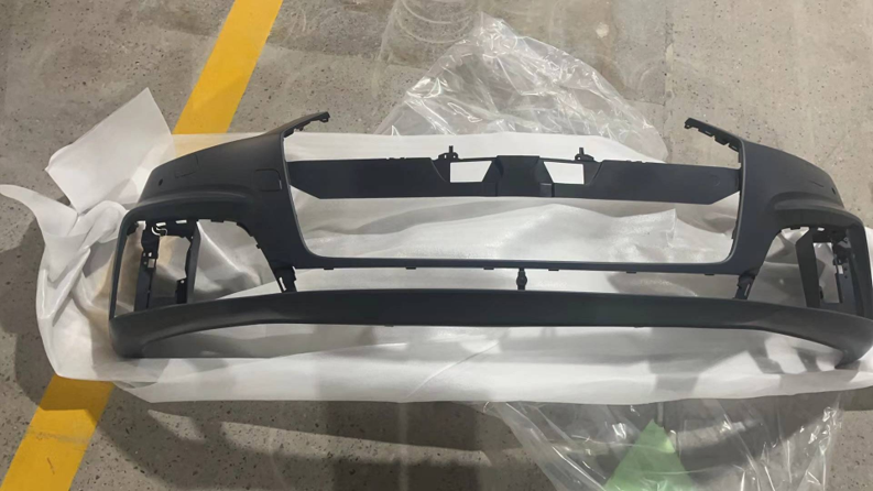 Front Bumper AU1260040PJ for 奥迪 Audi