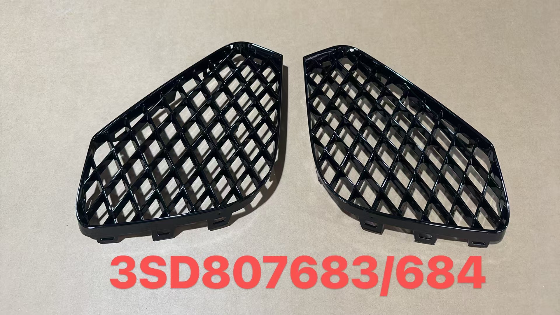 Fog Lamp Cover BT0070091KP for 宾利 Bentley