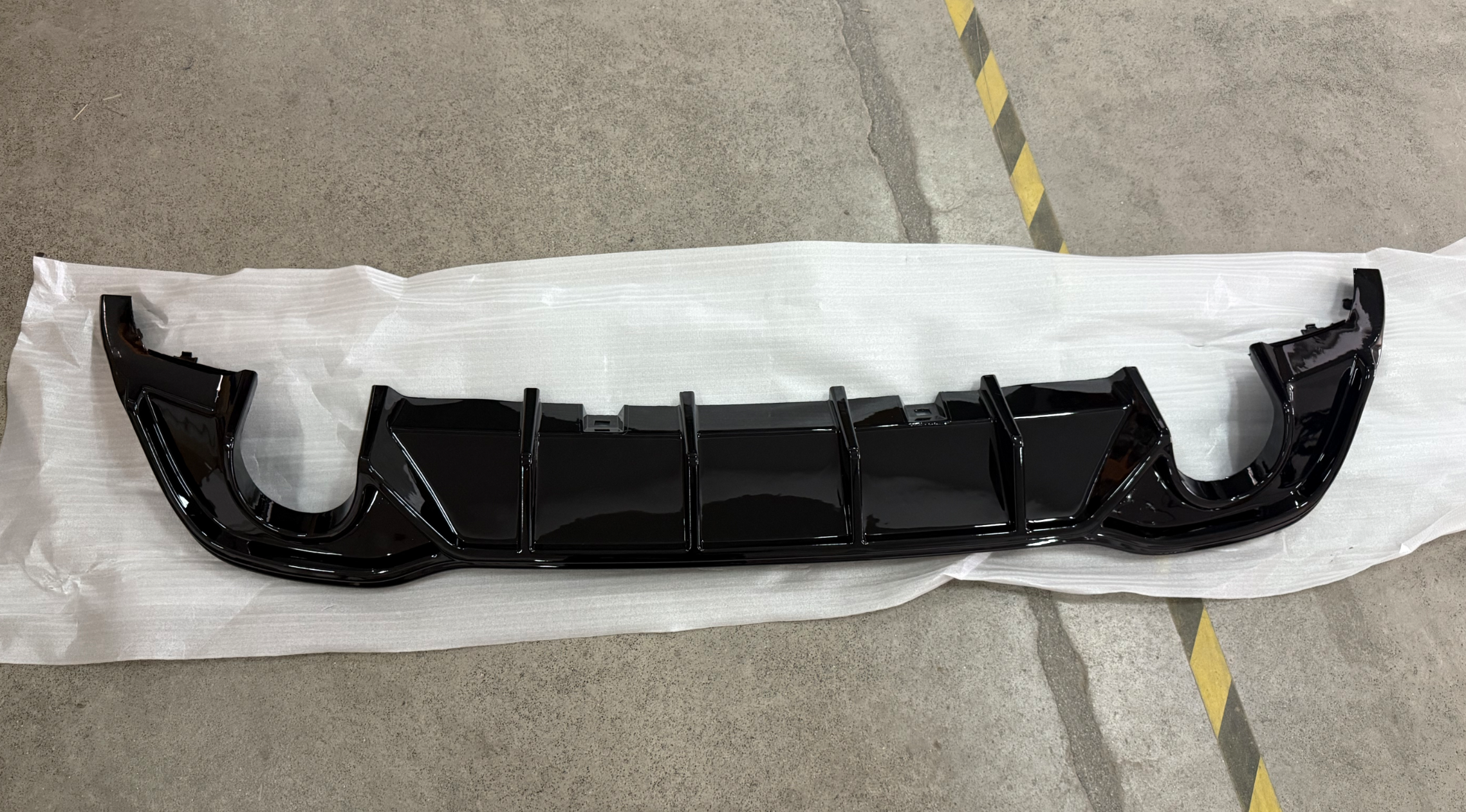 REAR DIFFUSER VG0282350B3 for 大众 Volkswagen