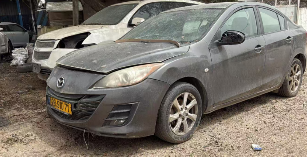 Front Bumper MZ5220040 for 马自达 Mazda