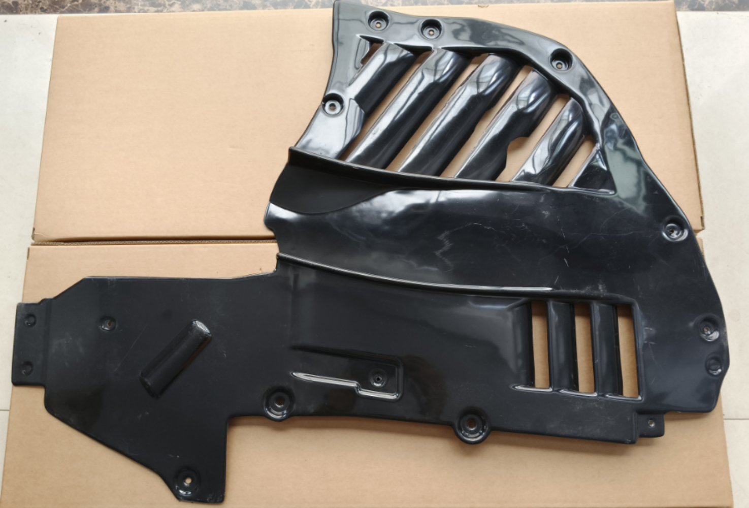 Underbody Cover FA0010541 for 法拉利 Ferrari