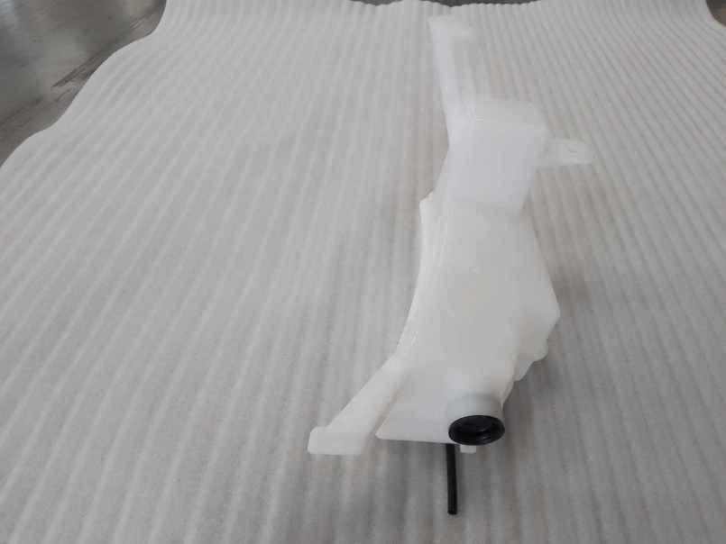 Windshield Washer Tank BYD0010360 for 比亚迪 BYD