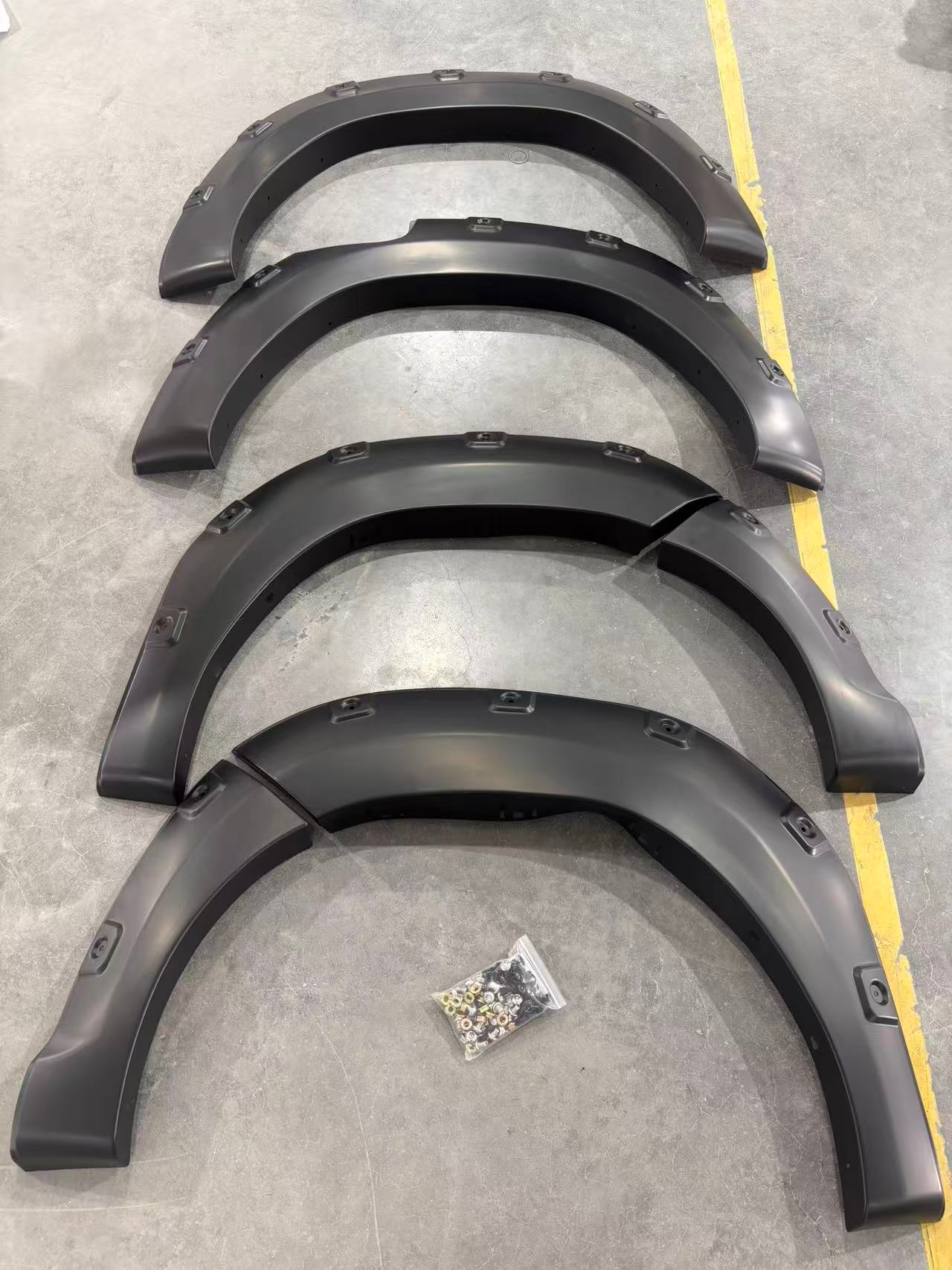 Wheel Arch Moldings TY0870640 for 丰田 Toyota