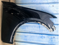 Fender，Front MZ4220022ST for 马自达 Mazda