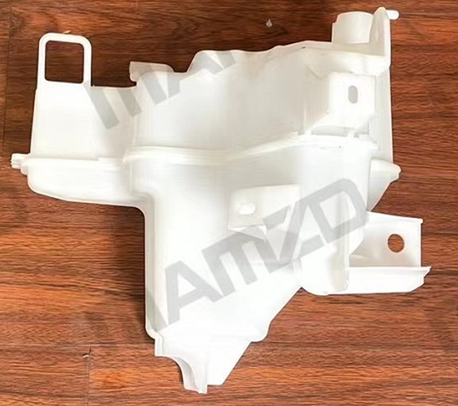 Windshield Washer Tank MZ0150360 for 马自达 Mazda