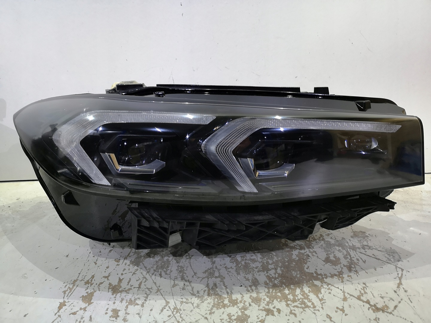 G20 Headlights. Old to New upgrade version MTP-G20-084 for BMW
