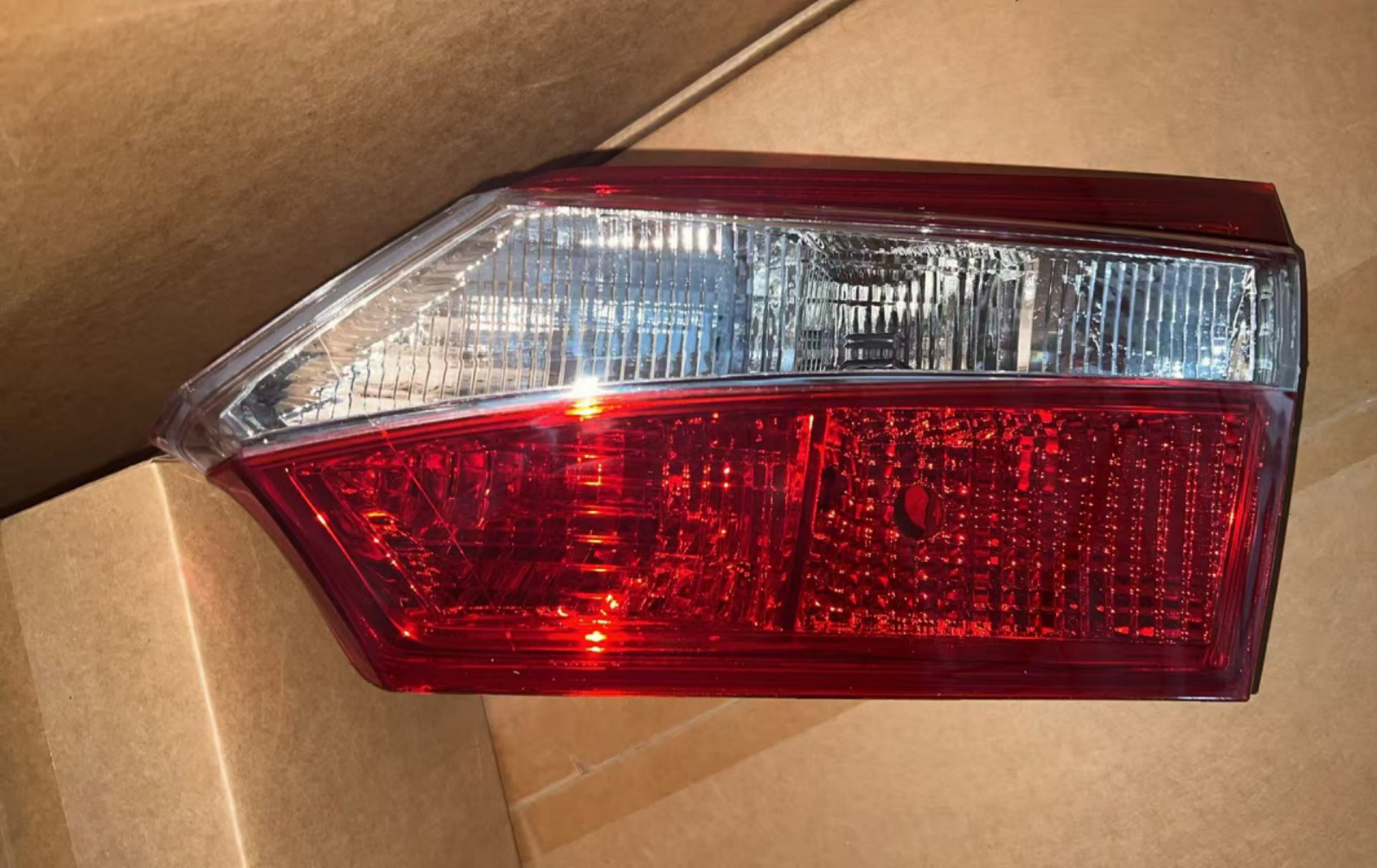 Tail Lamps TY0600172i for 丰田 Toyota