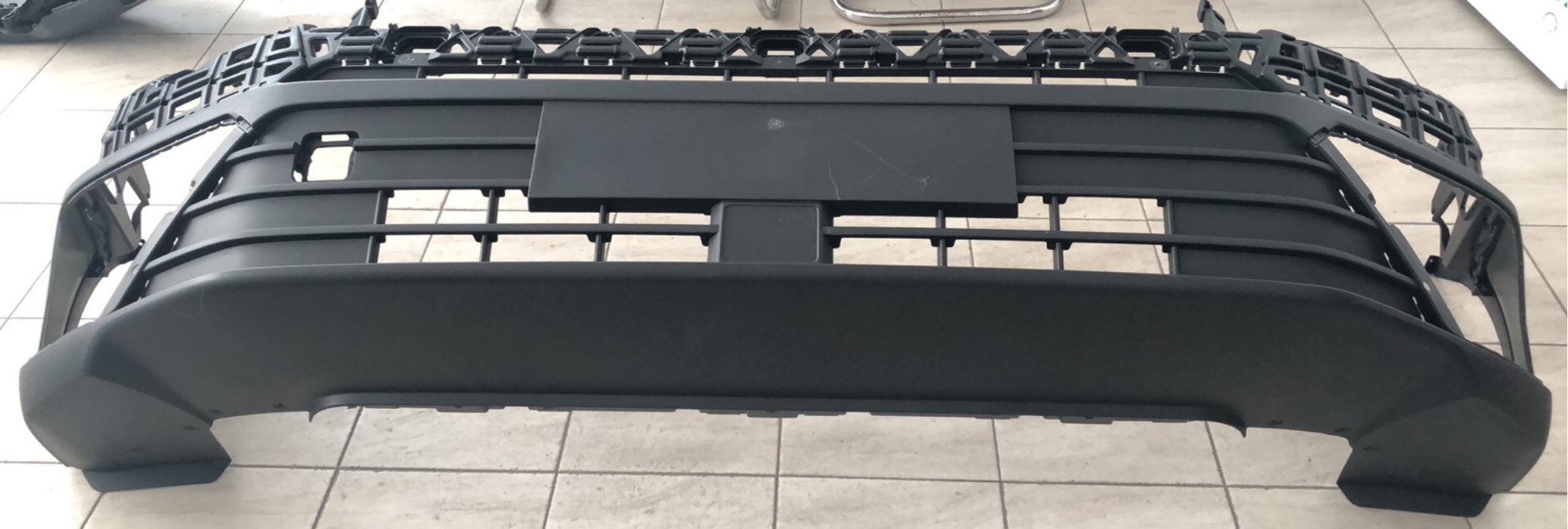 Front Bumper VG0190040L6BT for 大众 Volkswagen