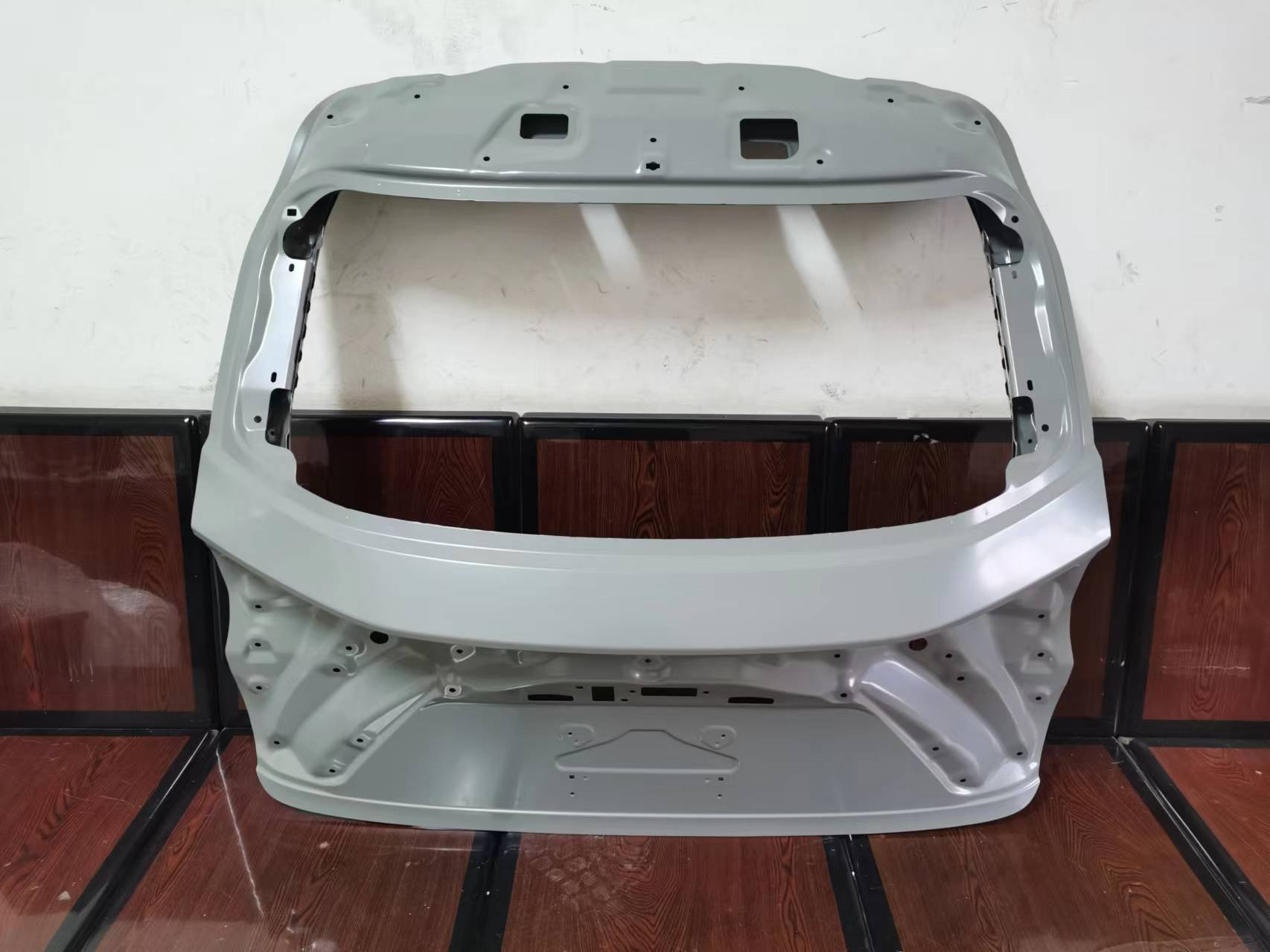 Rear Door Panel LX2350240 for 雷克萨斯 Lexus