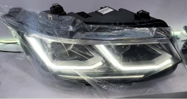 Head Lamps VG1130111 for 大众 Volkswagen